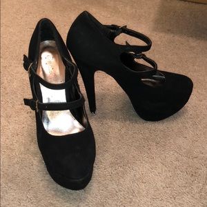 Size 7.5 black platform heels
